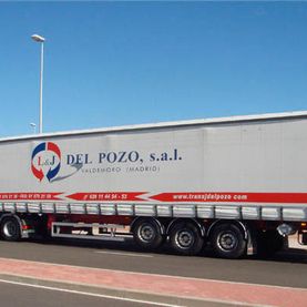 Transportes Jacinto del Pozo S.A. camión en carretera